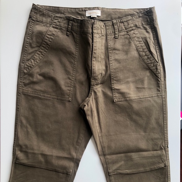 Aritzia (Golden) cargo pants. - Picture 2 of 2